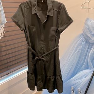 Belk brand, size large but fits more like a medium. Worn once.